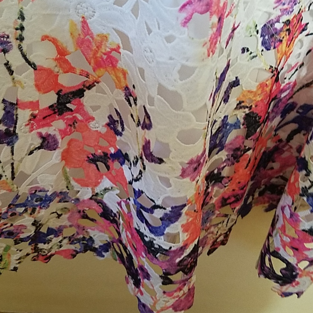 D. DM FASHIONS - Picture 3 of 8